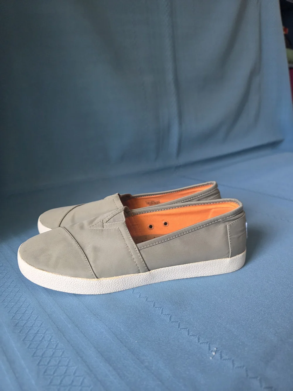 TOMS Gray Slip-On Canvas Shoes Women’s 7.5